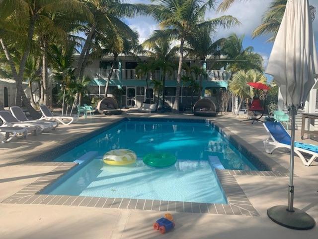 Grace Bay Place Hotel Esterno foto