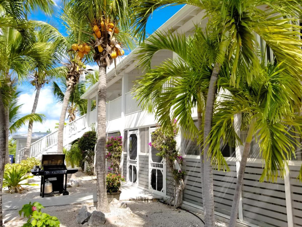 Grace Bay Place Hotel Esterno foto